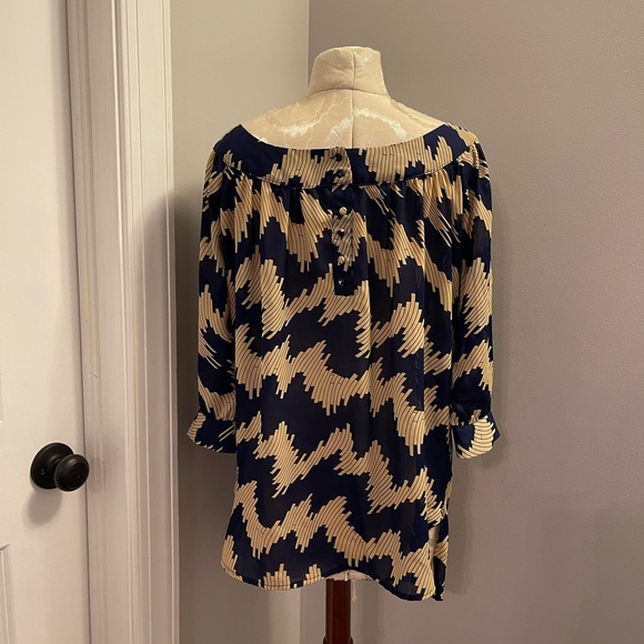 Depri Blouse. No size listed but I would say Small. Smoke free. - Picture 3 of 3